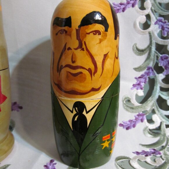 Vintage 5 Russian Political Leaders Wooden Matryoshka (nesting) Dolls Gorbachev - Picture 8 of 16